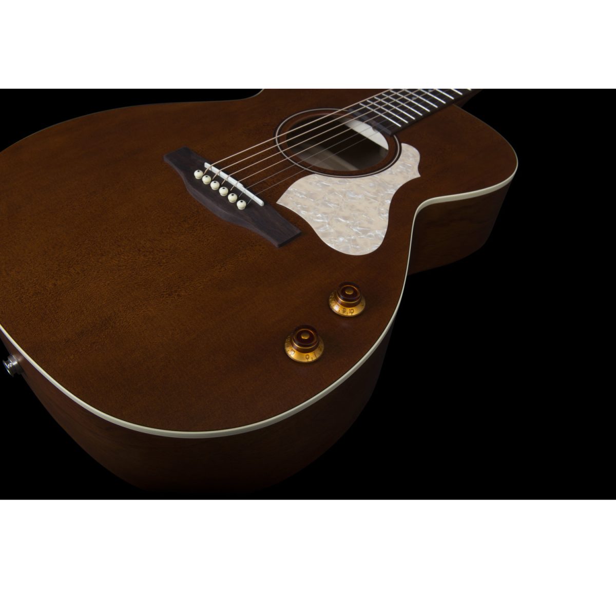 Art & Lutherie Legacy Havana Brown Q-Discrete body