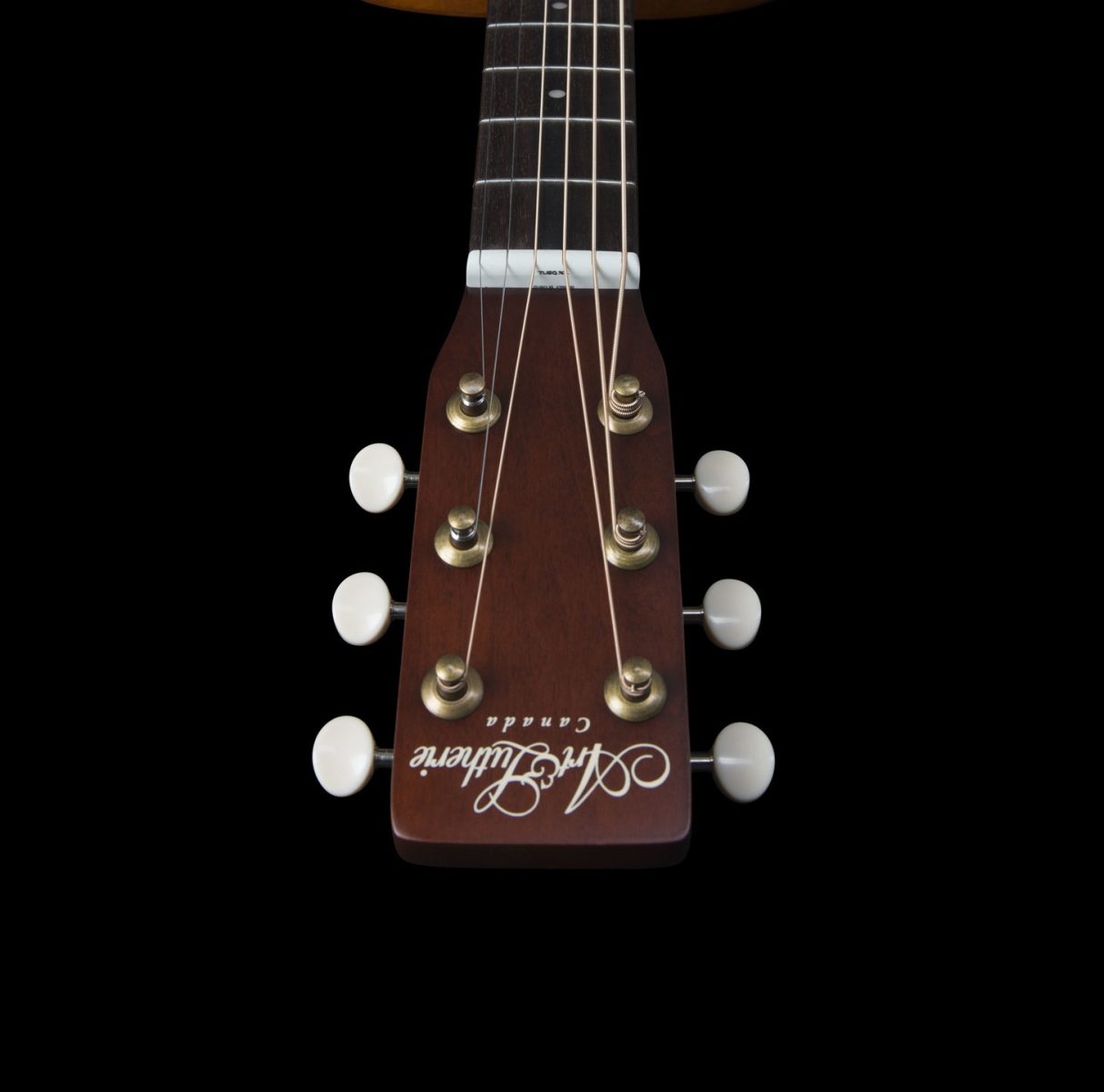 Art & Lutherie Roadhouse Havana Brown Q-Discrete head