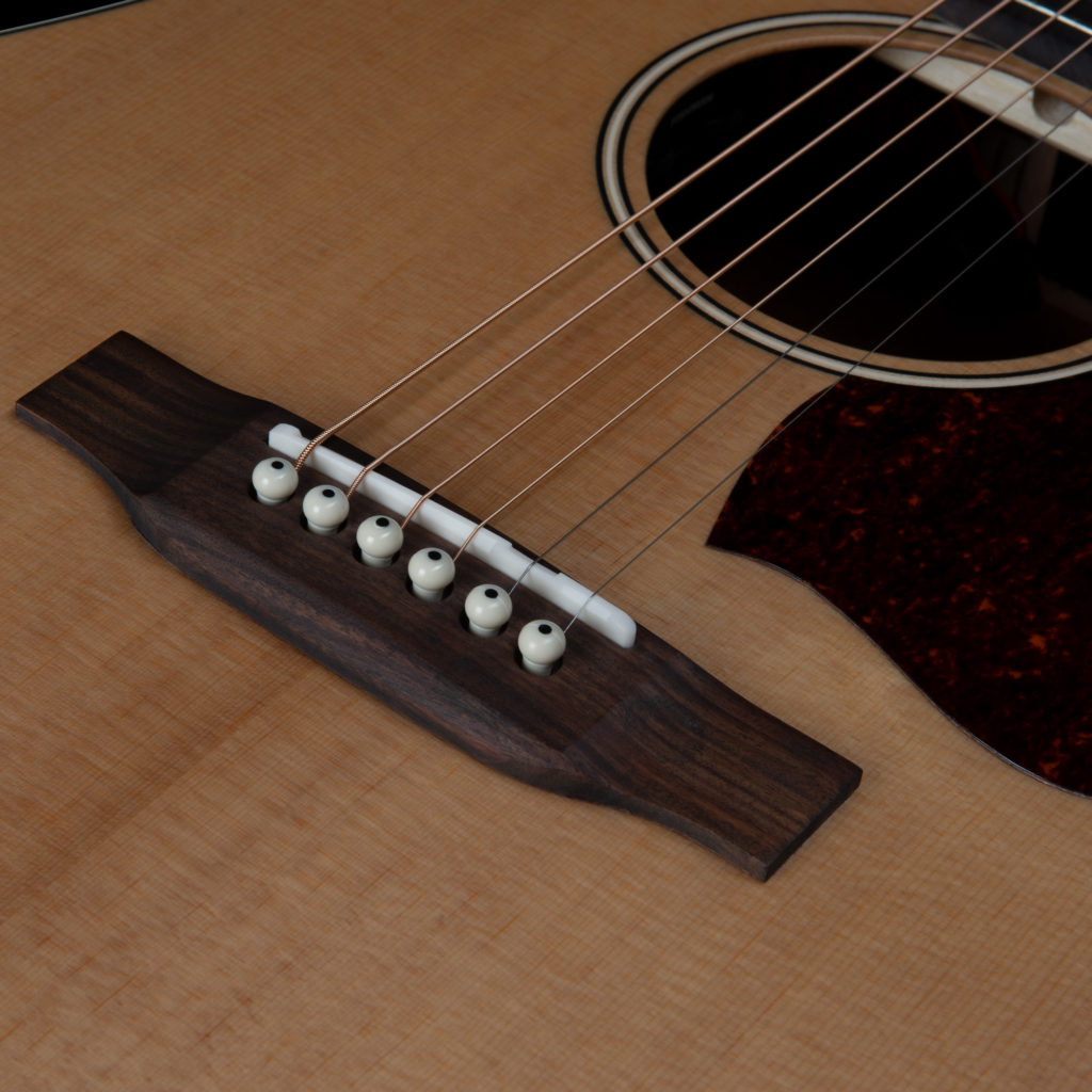 Art & Lutherie Americana Natural EQ - 050703 bridge