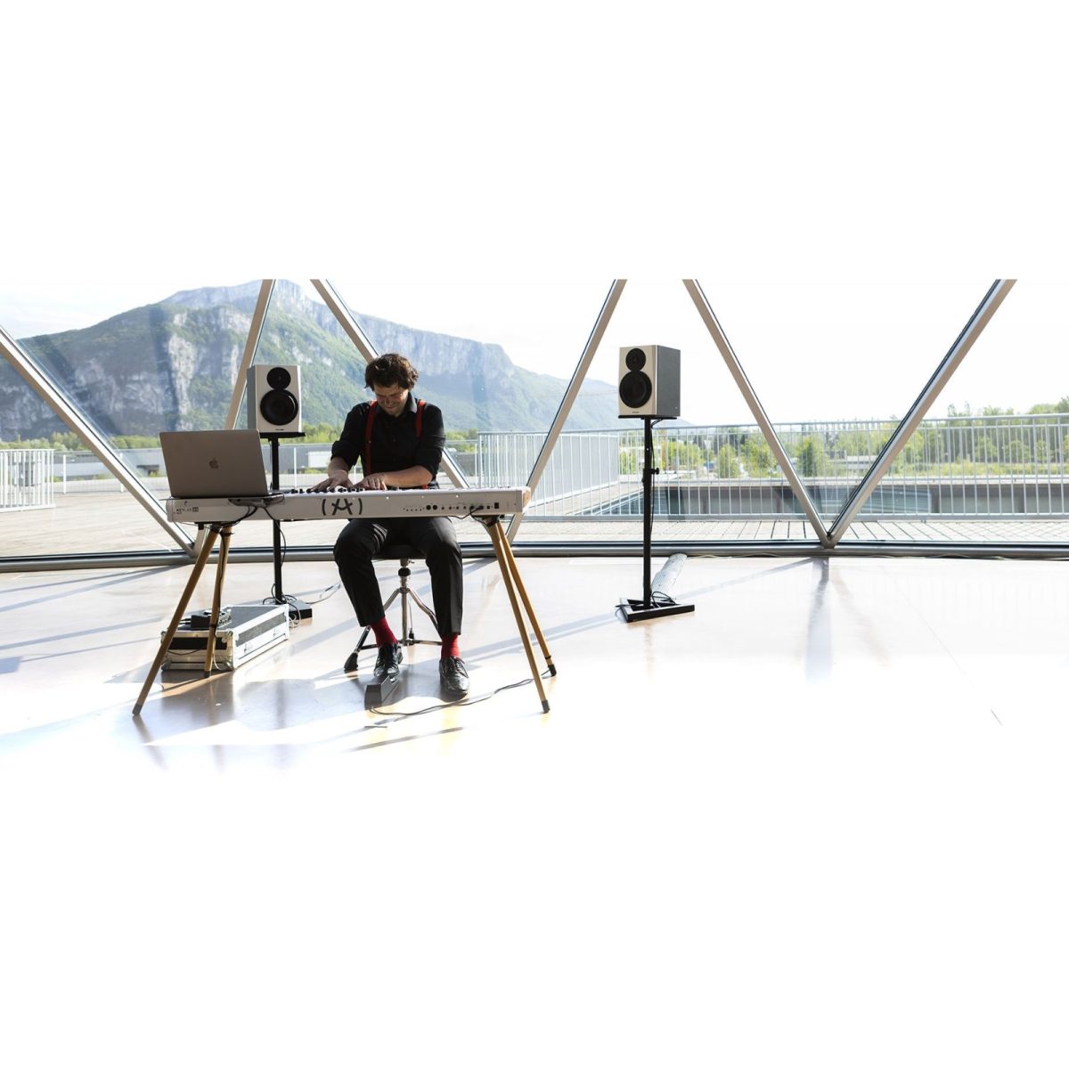 Arturia - Wooden Legs Stand for Arturia Keyboards