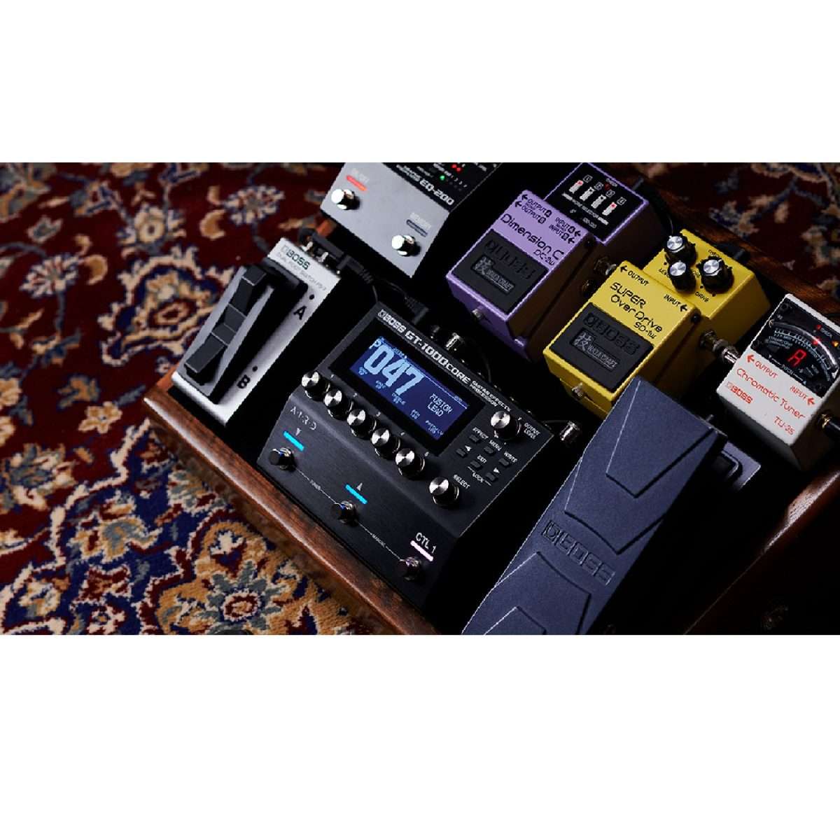 Boss GT1000CORE in pedal board
