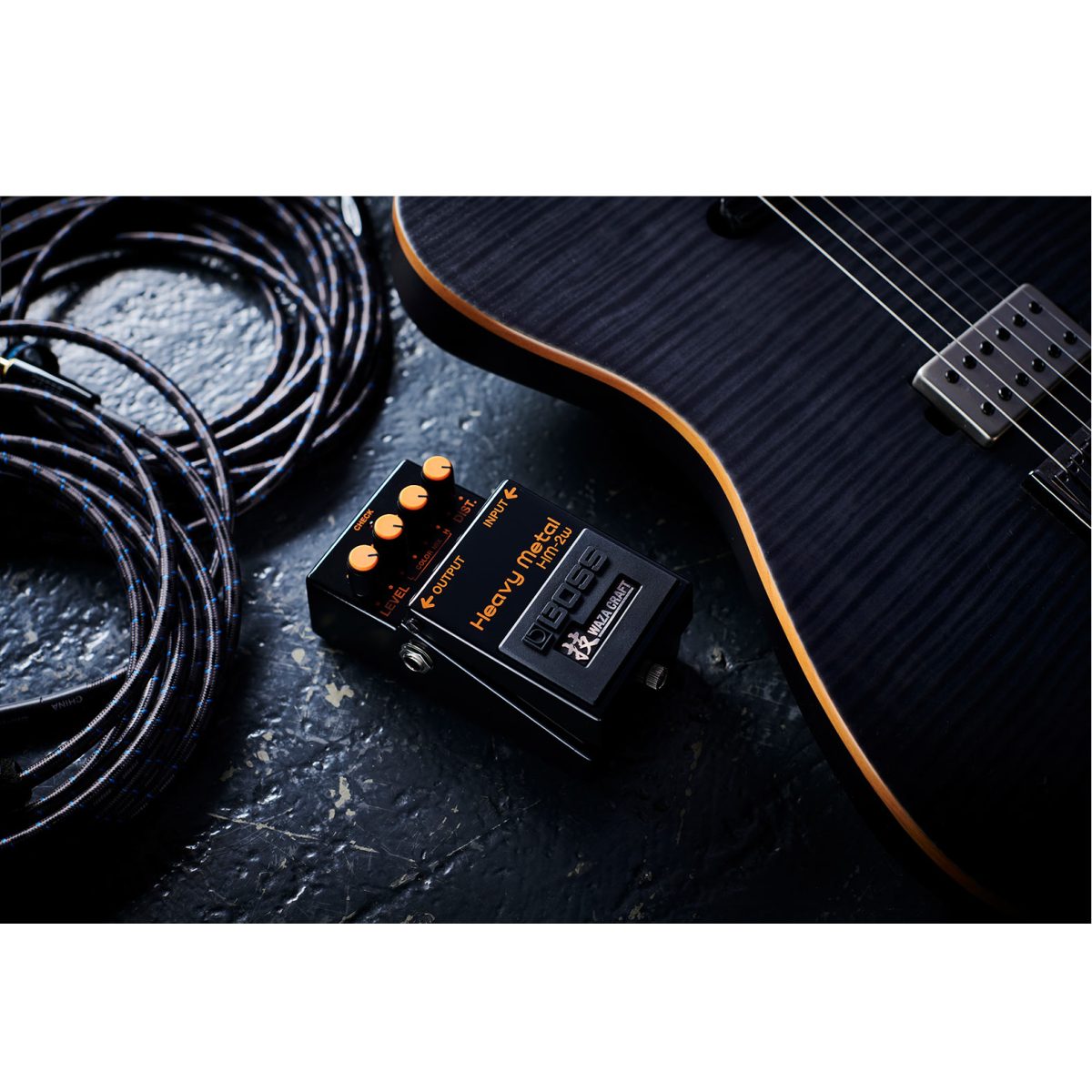 Boss HM-2W Waza Craft Heavy Metal with guitar