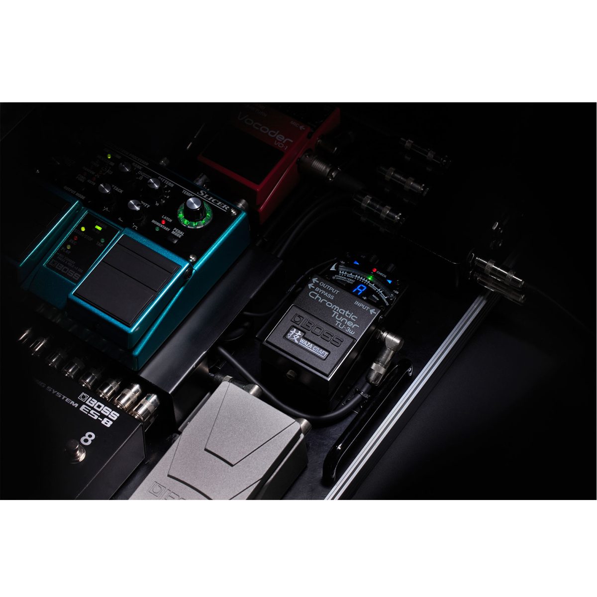 Boss TU3W Chromatic Tuner in board
