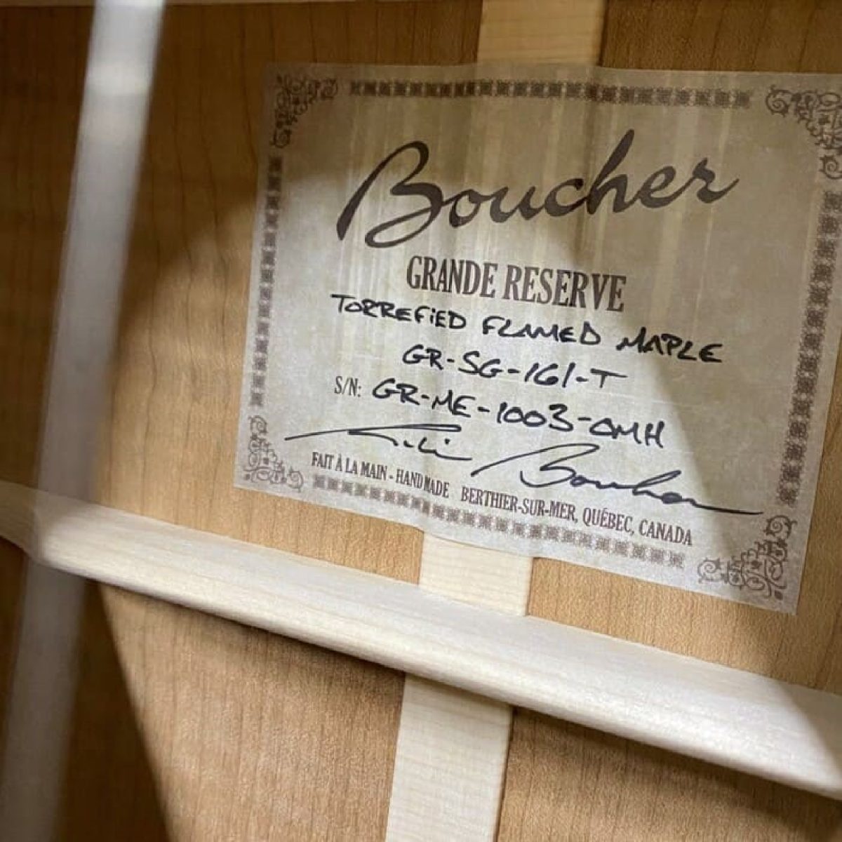 Boucher - GR-SG-161-T Grand Reserve Torrified Flamed Maple OM Hybrid Tag