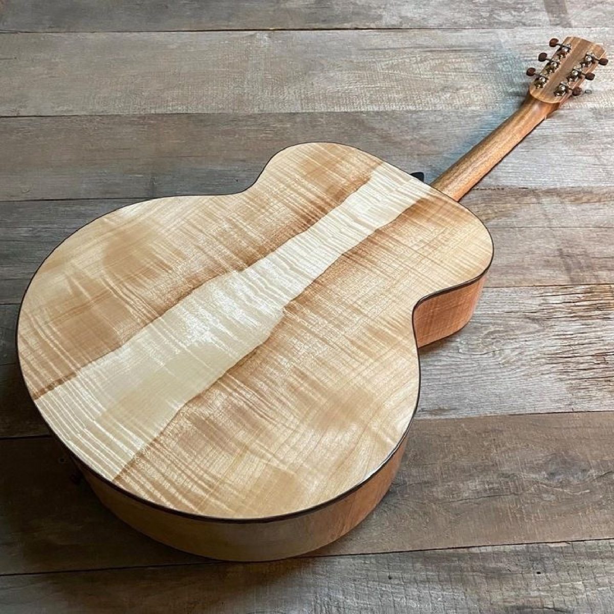 Boucher - PS-SG-163 - Special Edition Series S-Jumbo - Curly Maple Back