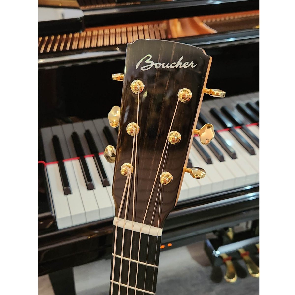 Boucher - SG-21-G - Studio Goose Series Om Hybrid - African Bubinga Head