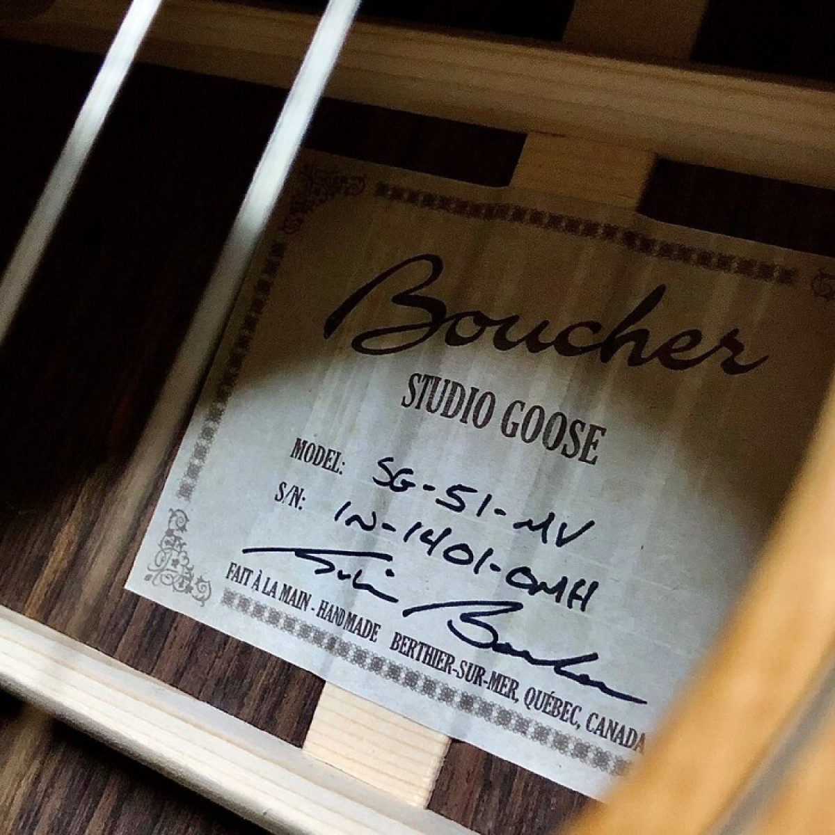 Boucher - SG-51 MV - OM Hybrid - East Indian Rosewood Tag
