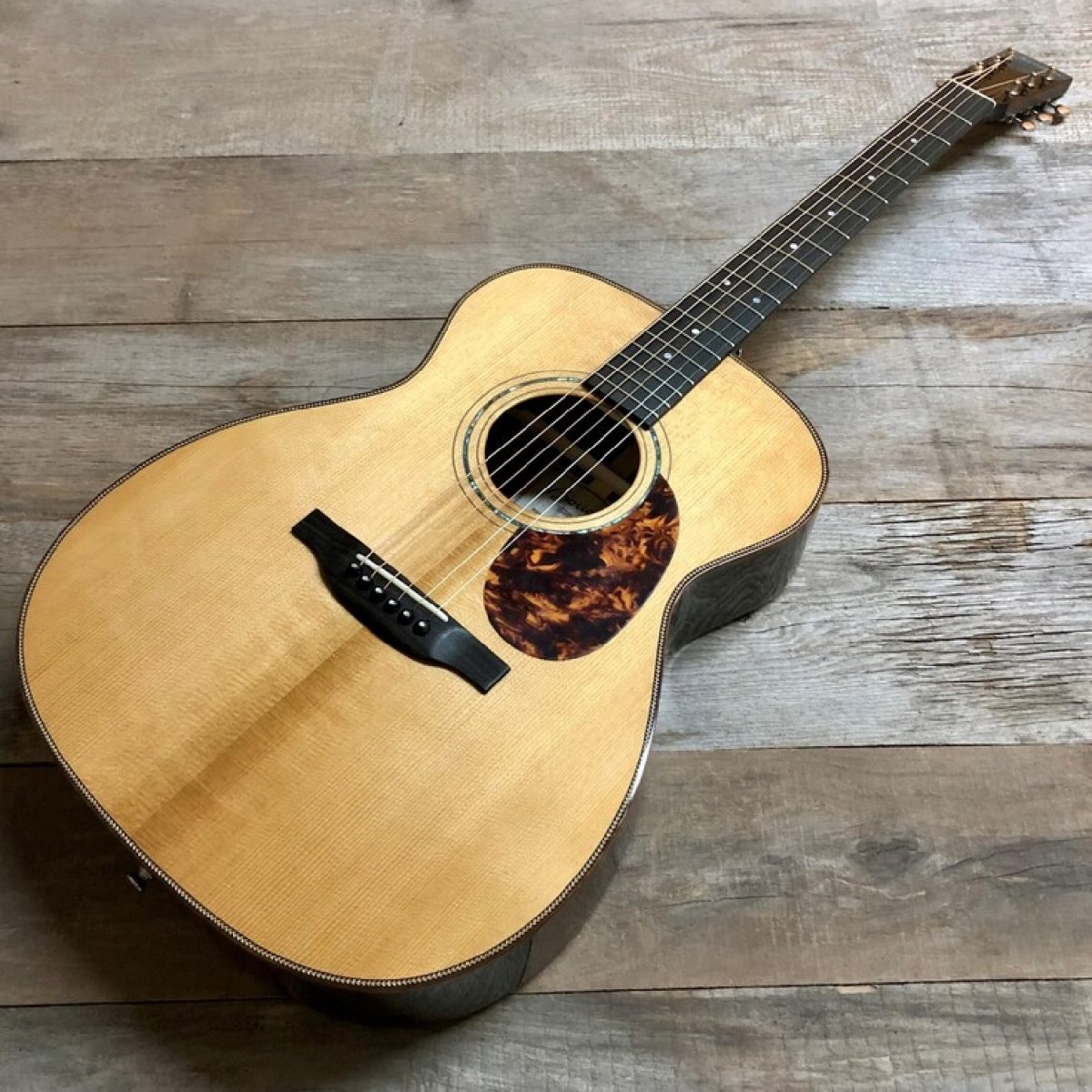 Boucher - SG-51 MV - OM Hybrid - East Indian Rosewood