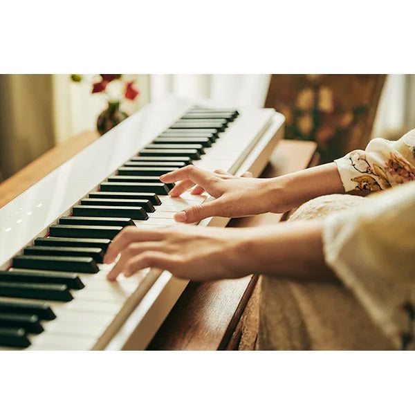 Casio PXS1100WE Digital Piano - White hands on