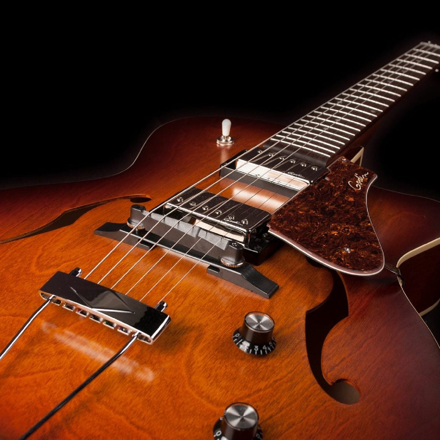 Godin 5th Avenue CW Kingpin II HB - Cognac Burst Clean