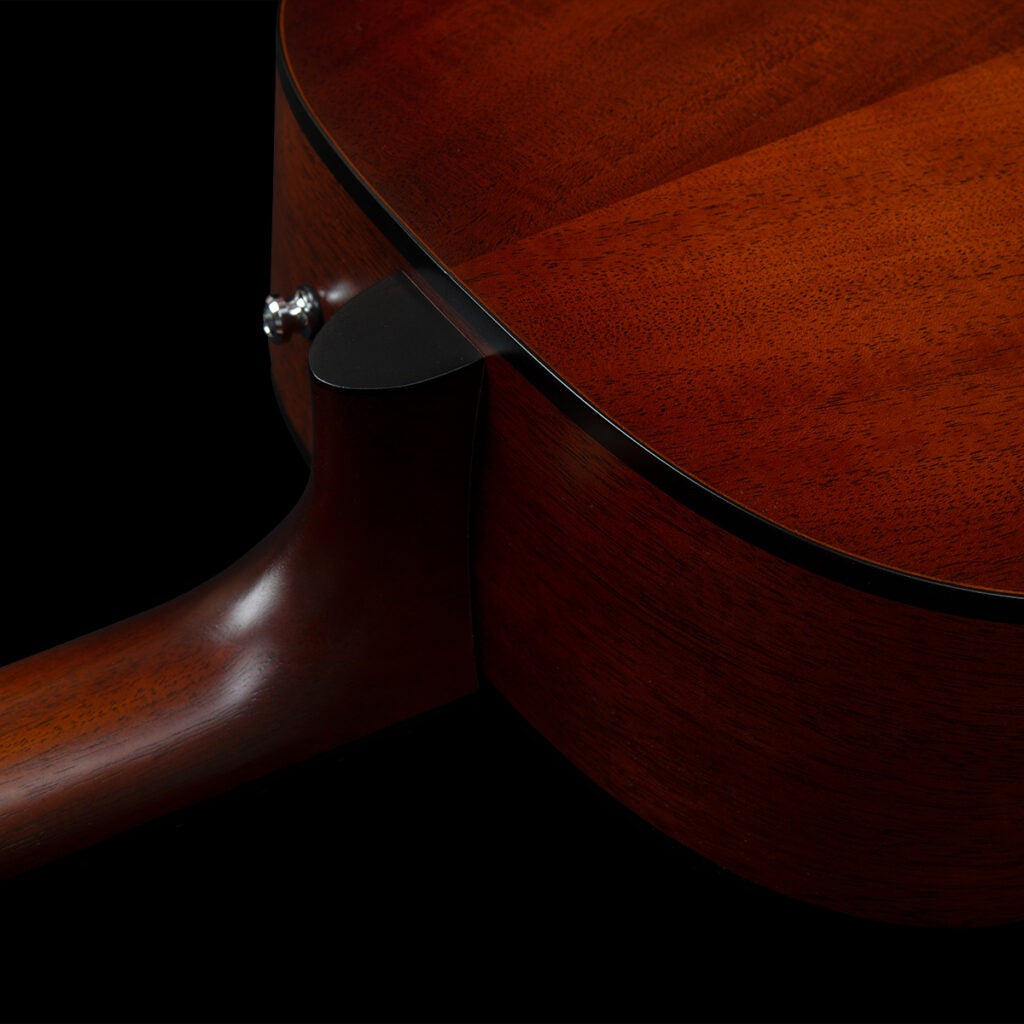 Godin - Metropolis Natural Cedar SG EQ #051670 — 5
