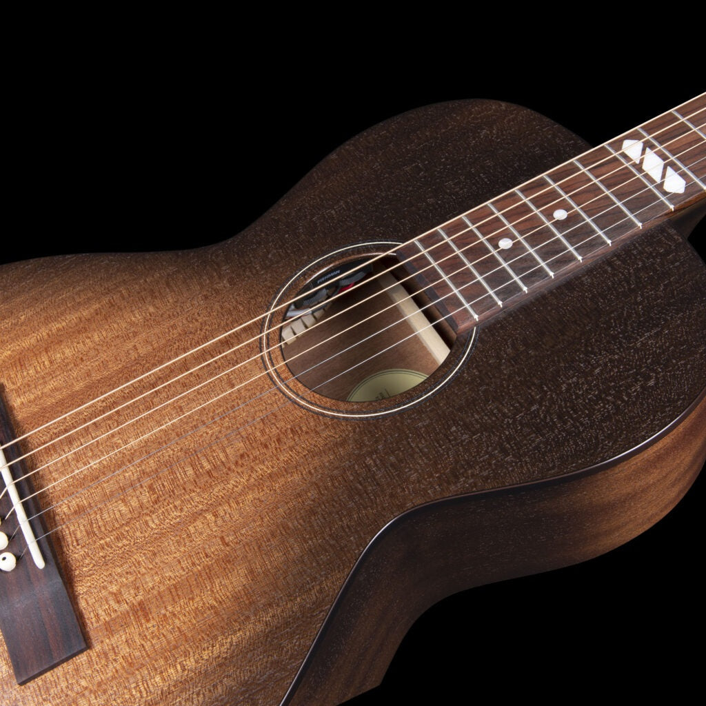 Godin - Mahogany Parlor Black Burst A/E - 052554
