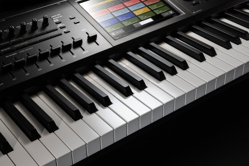 Korg - 61-Key Dynamic Synthesizer Workstation with 9 Distinct Sound Engines #KRONOS361