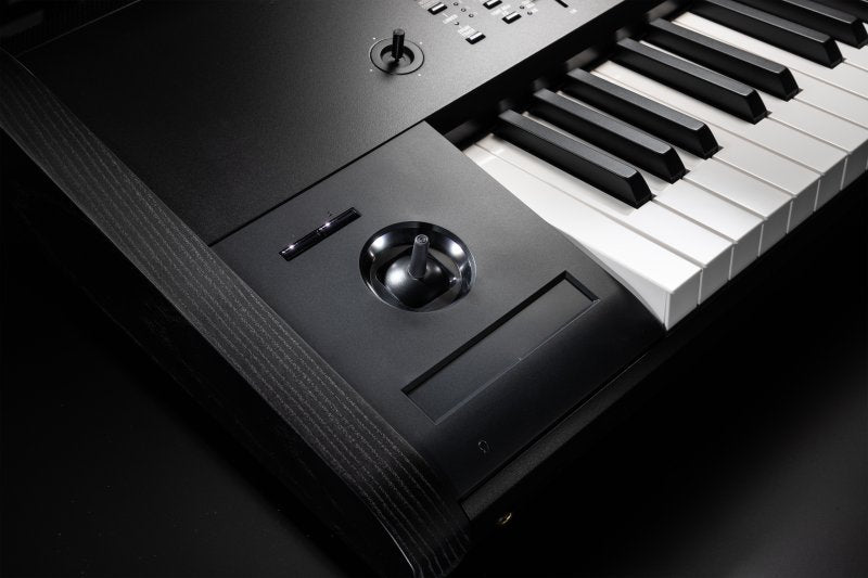 Korg - 73-Key Dynamic Synthesizer Workstation with 9 Distinct Sound Engines #KRONOS373