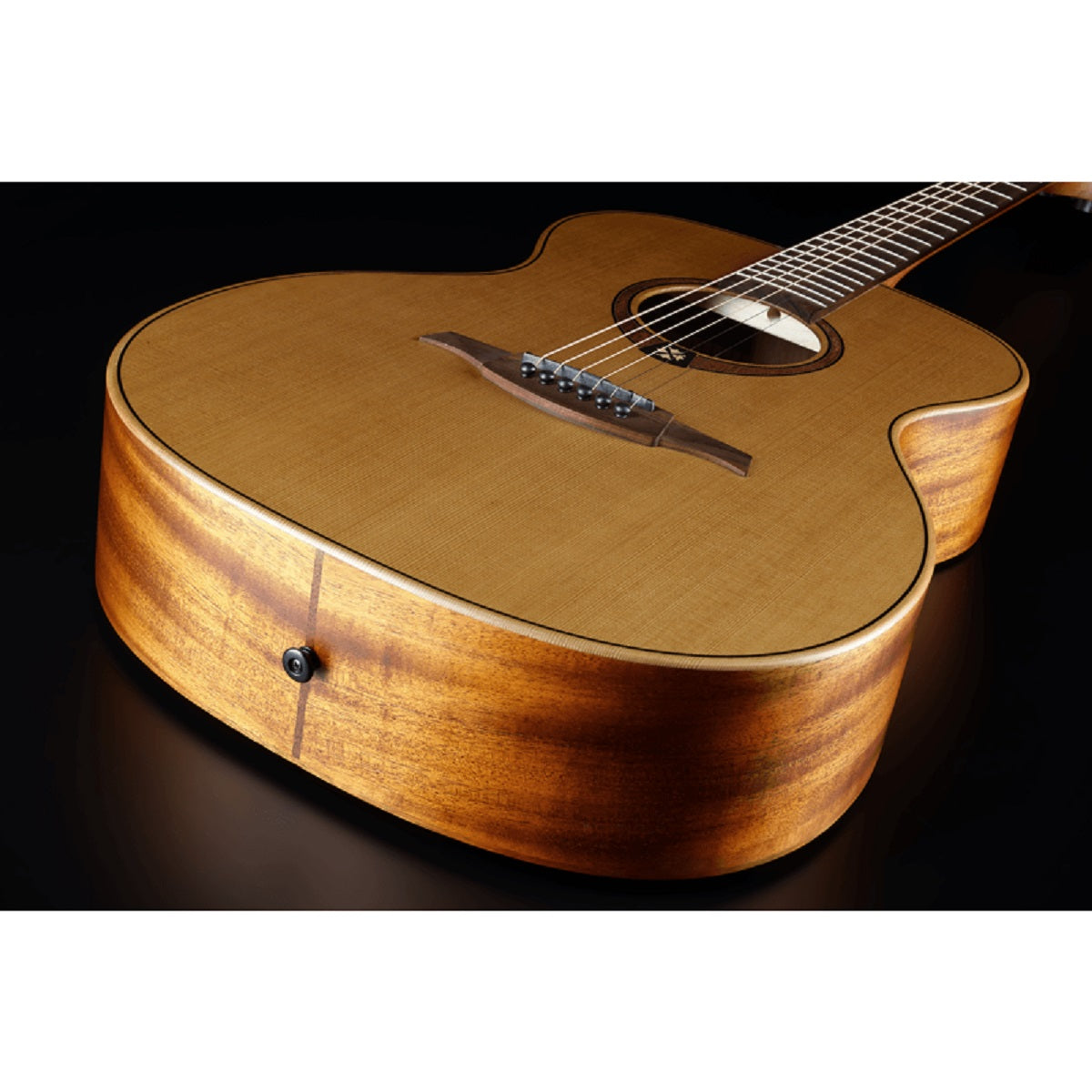 LAG Guitars - T170A Auditorium Natural Body
