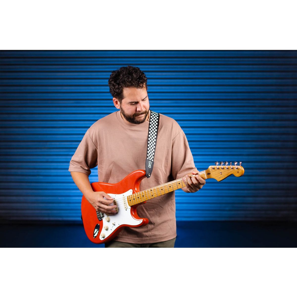 Levy's - MPRH-28 Right Height Sublimation Strap w/ Checkered Motif With Guitar
