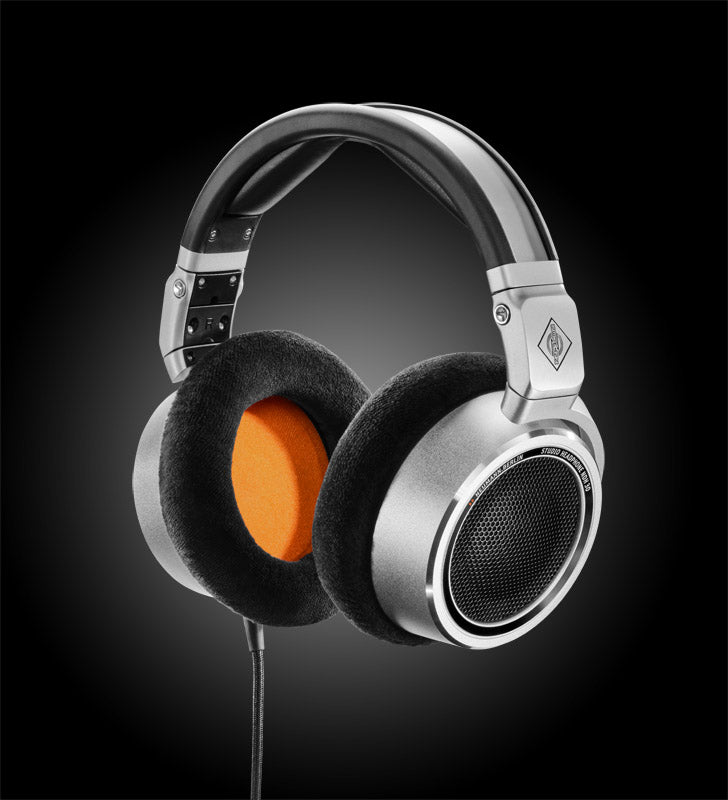 Neumann NDH30 – Studio Headphone slant