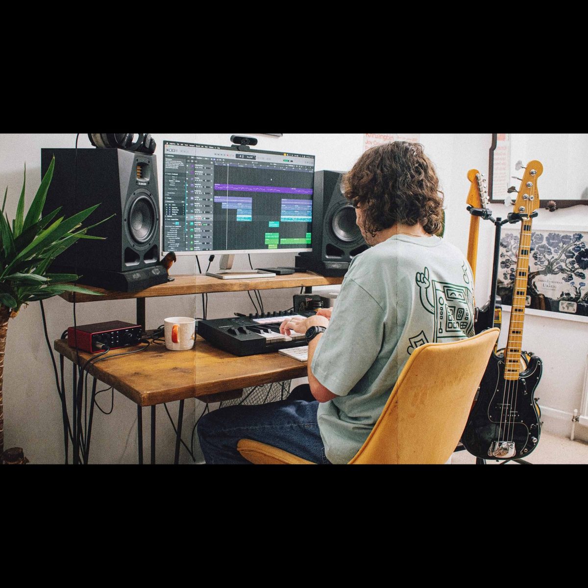 Novation - Launchkey 25 MK4 DAW Controller — 5