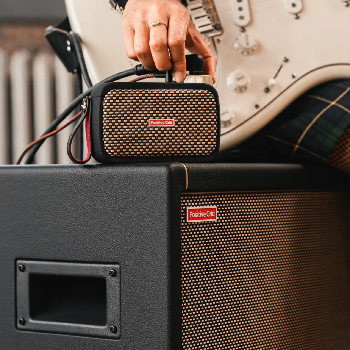 Positive Grid - Spark CAB 140-Watt Class D Powered FRFR Speaker Cabinet With Mini Amp