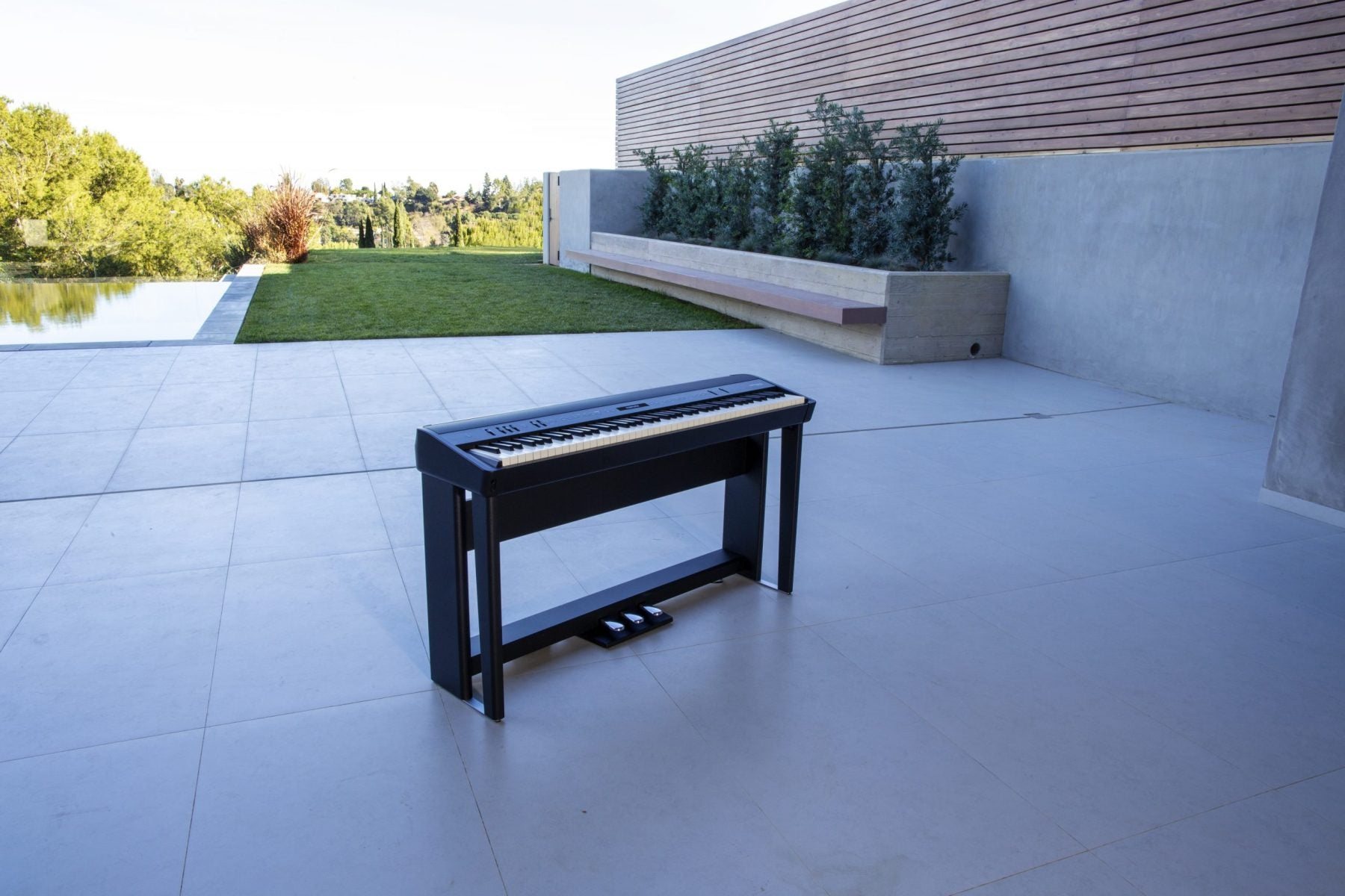 Roland FP90XBK on stand