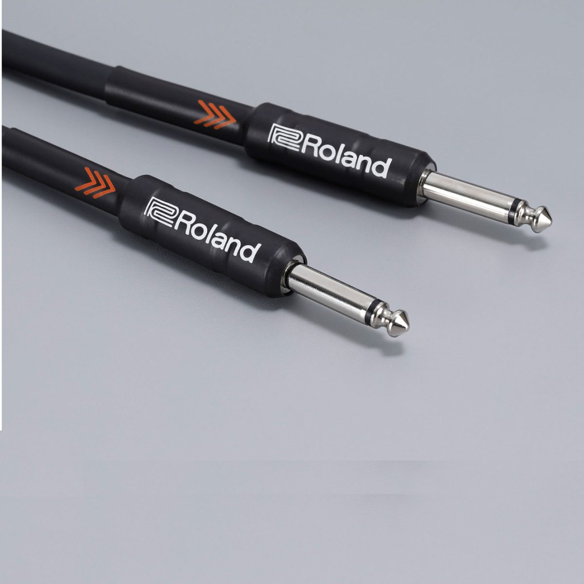Roland RIC-B Black Series Instrument Cable live