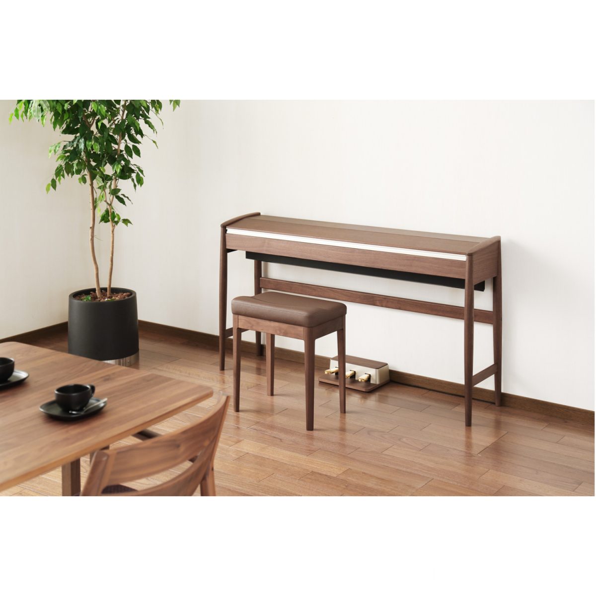 Roland Kiyola KF10 - Artisan digital piano - Walnut front2