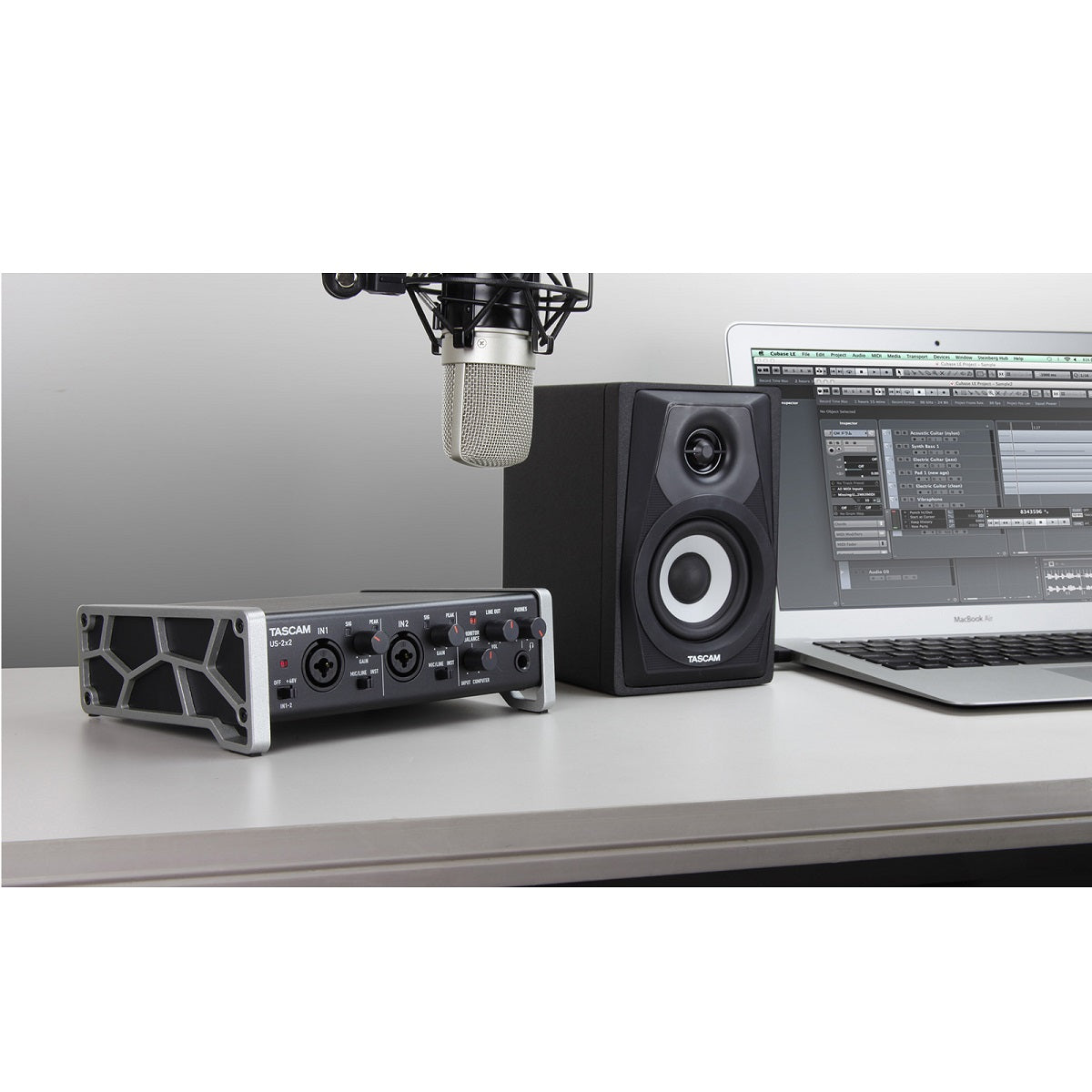 Tascam US-2X2 - Audio/Midi Interface - 2 in, 2 out