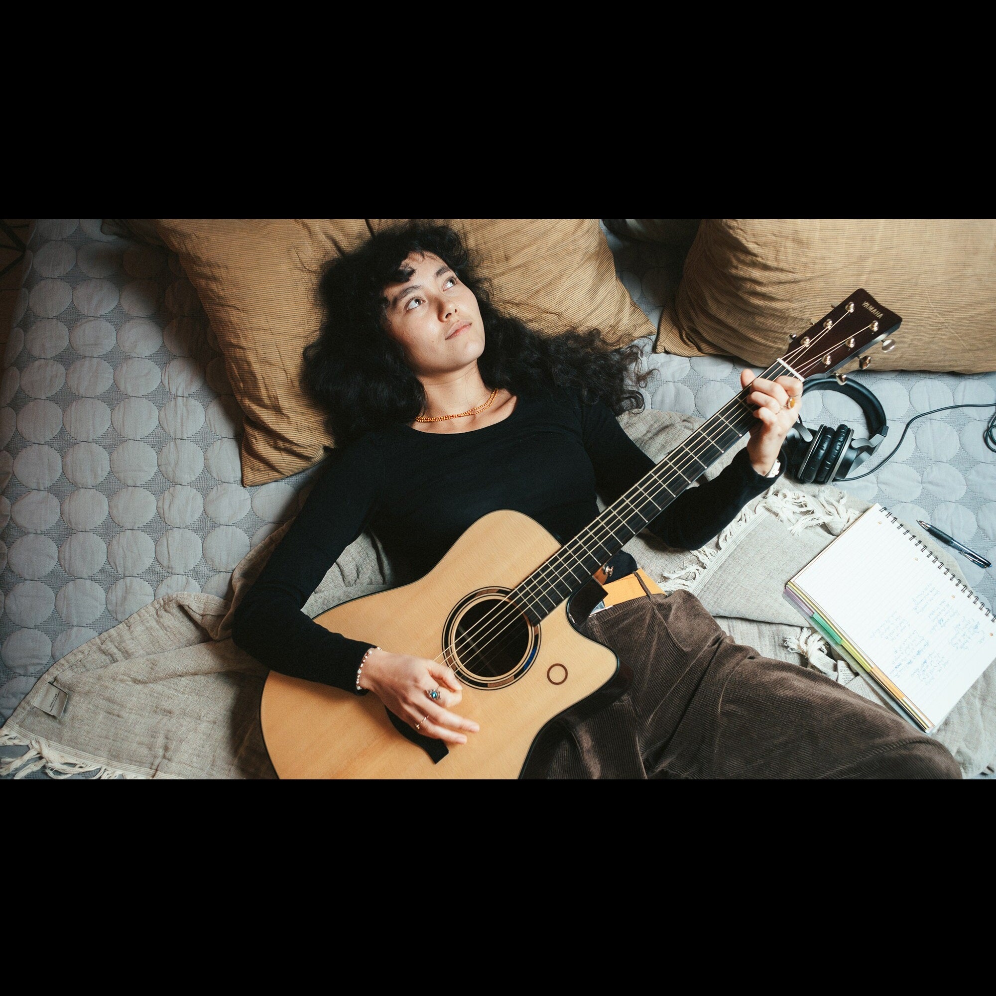 Yamaha - TAG3 C Natural TransAcoustic Dreadnought Cutaway