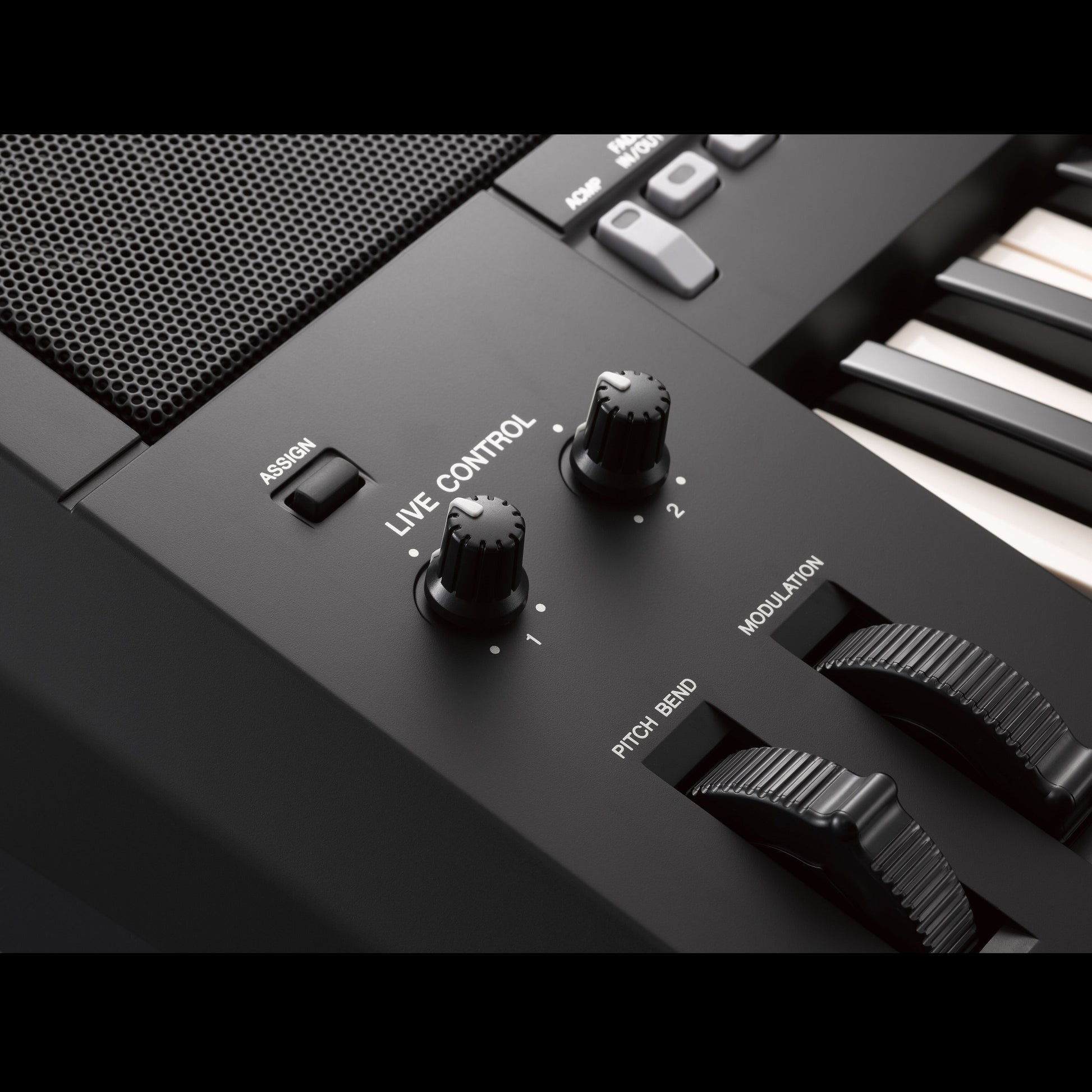 Yamaha - USED - PSR-S775 Workstation Keyboard