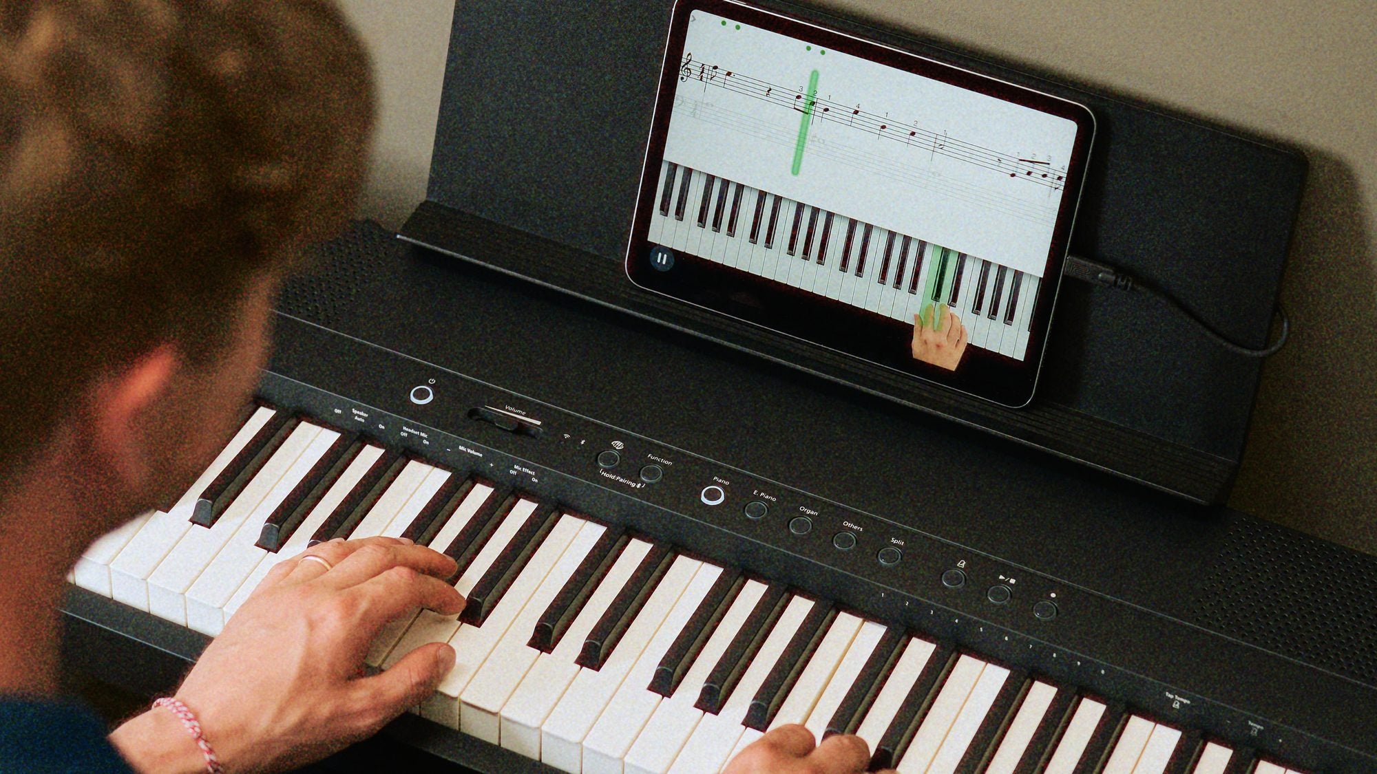 Roland FP-40 digital piano with the Piano Sphere app